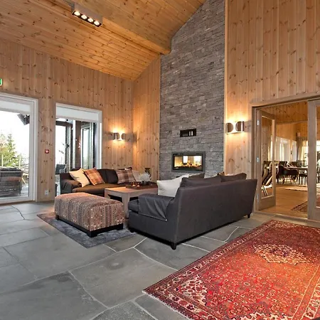 Lodge 2